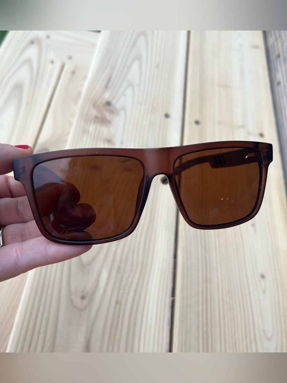 Men's Brown Polarized Sunglasses with wooden temples